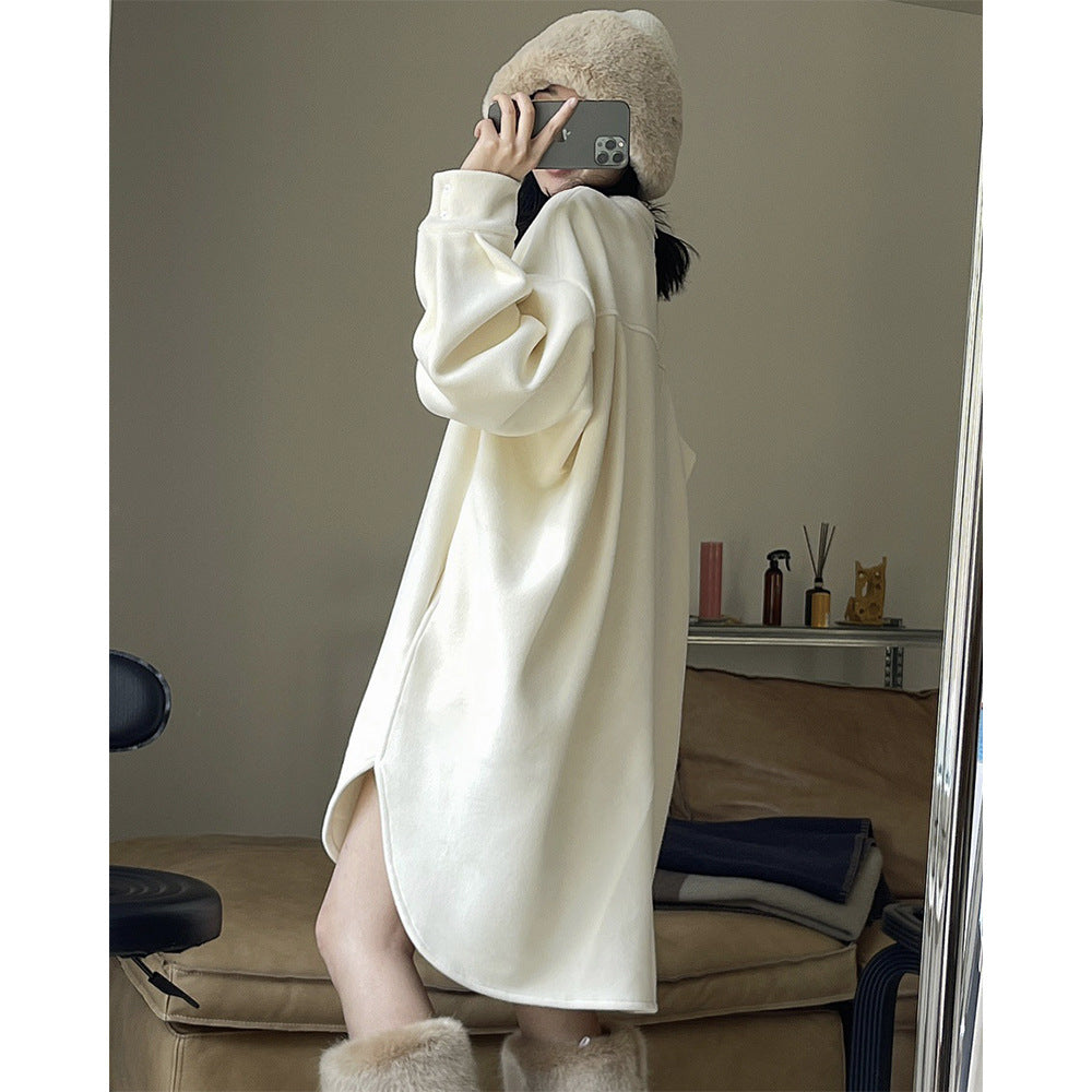 Damen Oversize-Fleece-Sweatkleid mit Ballonärmeln und Seitenschlitzen Nord Taschen