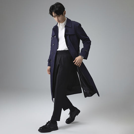 Herren Moderner Tech-Trenchcoat mit Doppelreihiger Knopfleiste, Bindegürtel und dezenten Ringdetails Nord Taschen