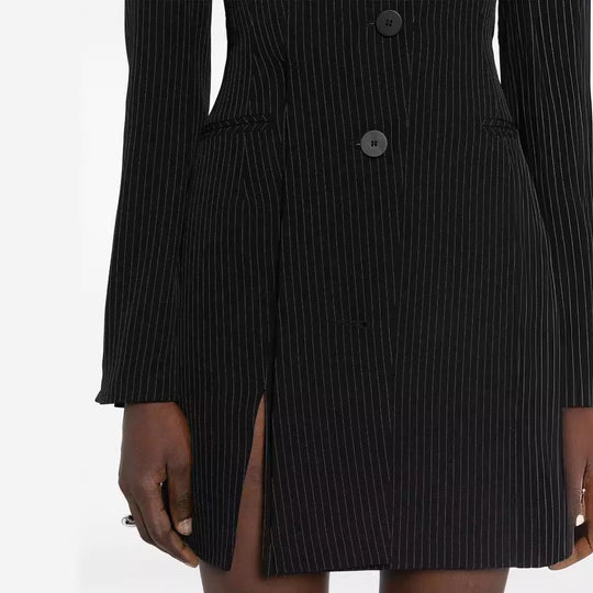 Damen Tailliertes Nadelstreifen-Blazerkleid mit Einreiher, Gehschlitz und schmaler Silhouette Nord Taschen