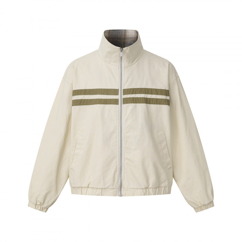 Unisex Kurz geschnittene kastige Blousonjacke mit Stehkragen, doppeltem Streifendetail und kariertem Innenfutter Nord Taschen