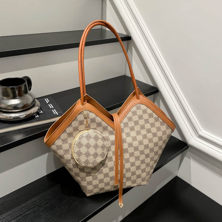 Damen Shopper-Tasche mit praktischem Innenfach und stilvollem Design Nord Taschen