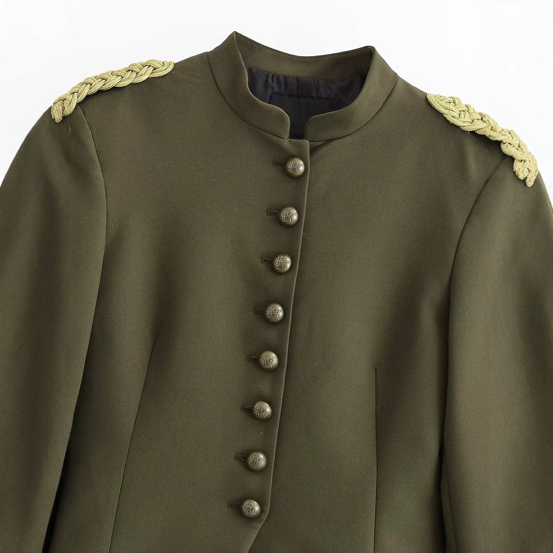 Damen taillierte militärische Kurzjacke mit Stehkragen, Epauletten und verzierten Zierknoten Nord Taschen