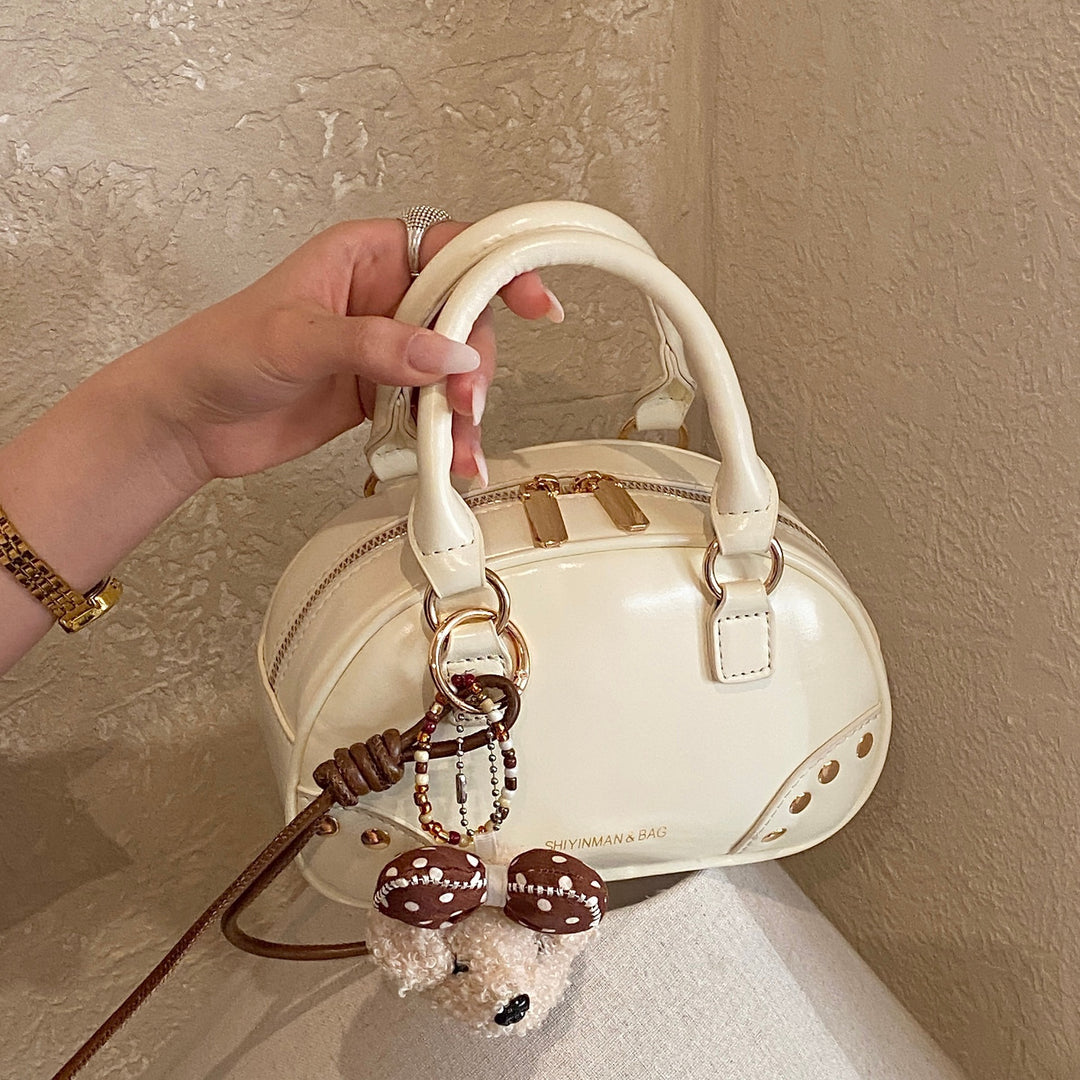 Damen Handtasche im eleganten Design mit abnehmbarem Schlüsselanhänger Nord Taschen