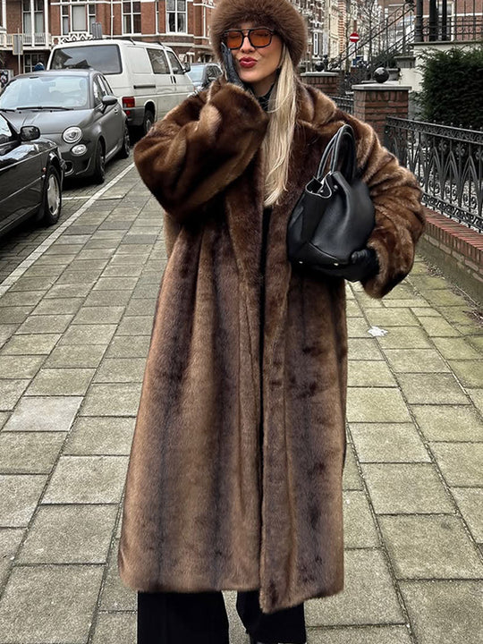 Damen Luxuriöser langer Kunstpelz-Mantel mit Oversize-Schnitt und wärmender Fütterung Nord Taschen