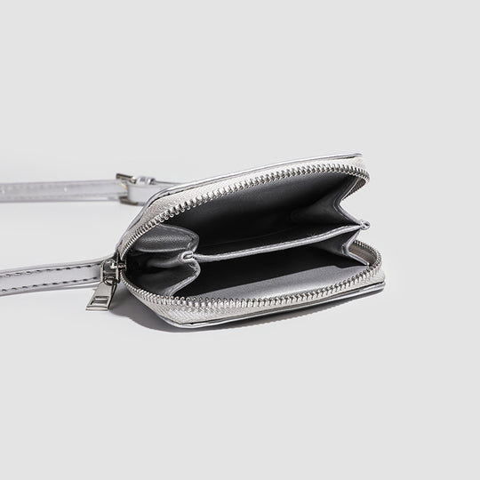 Damen Handgelenktasche mit elegantem Reißverschluss und minimalistischer Silhouette Nord Taschen