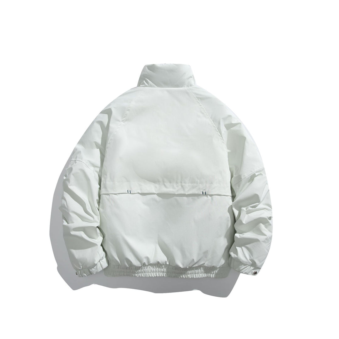 Unisex Kurz geschnittene wattierte Boxy‑Bomberjacke mit hohem Stehkragen und diagonalen Pattentaschen Nord Taschen
