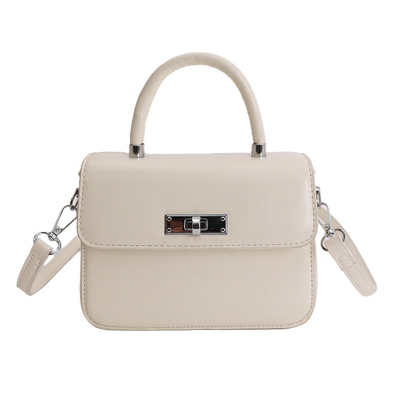 Damen Handtasche mit elegantem Kettenverschluss und abnehmbarem Schulterriemen Nord Taschen