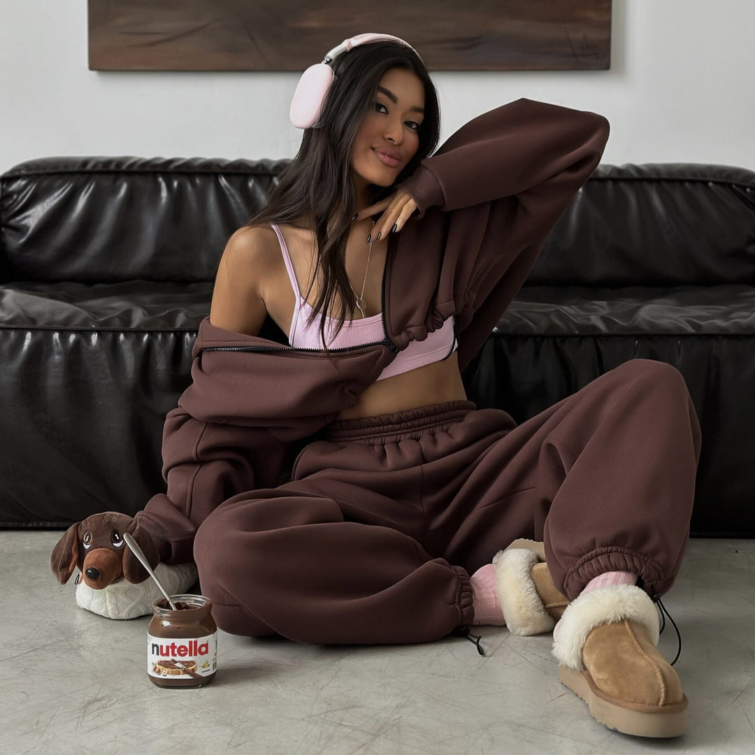 Damen kurzes Oversize-Scuba-Zip-Hoodie mit Tunnelzug und figurformender High-Waist-Jogginghose Nord Taschen