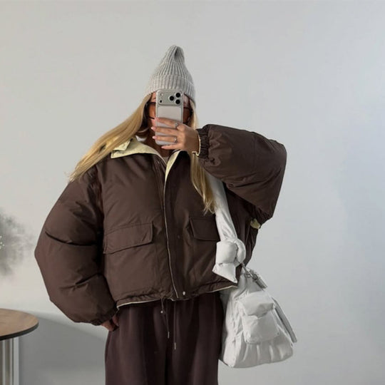 Damen Kurze Oversize Steppjacke mit hohem Kragen und wattierter Fütterung Nord Taschen