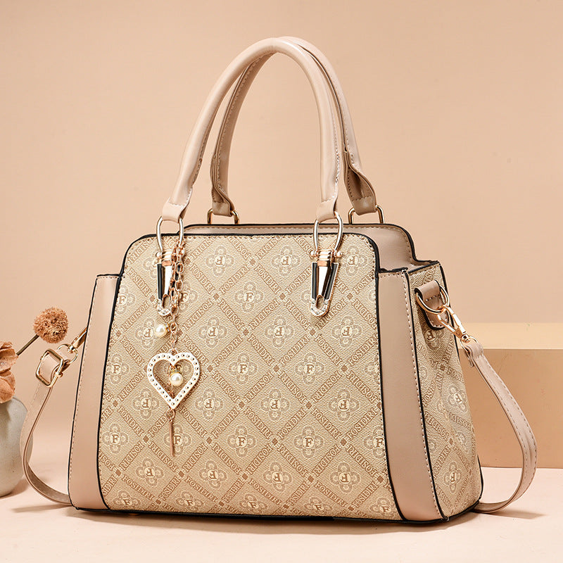Damen Handtasche mit luxuriösem Mustermix und abnehmbarem Anhänger Nord Taschen