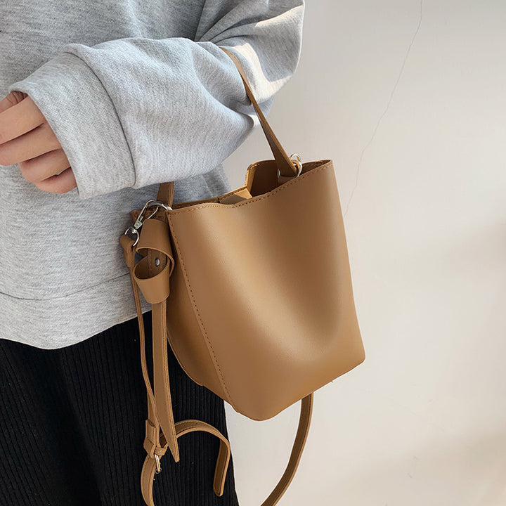 Damen Hobo-Tasche mit abnehmbarem Schulterriemen und einzigartiger Innenaufteilung Nord Taschen