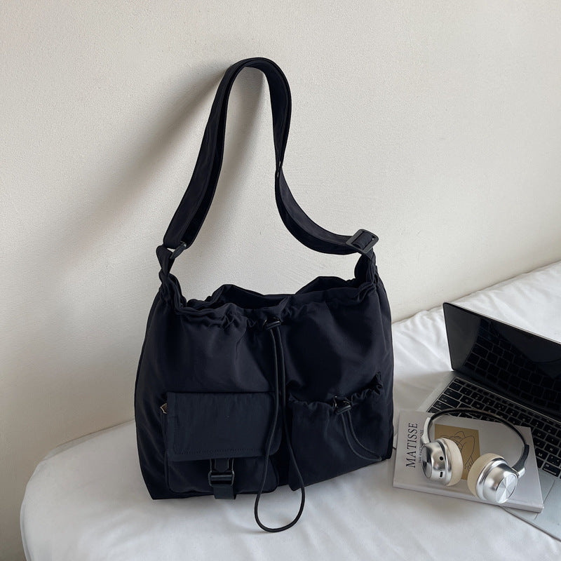 Damen Umhängetasche mit verstellbarem Kordelzug und praktischen Taschen Nord Taschen