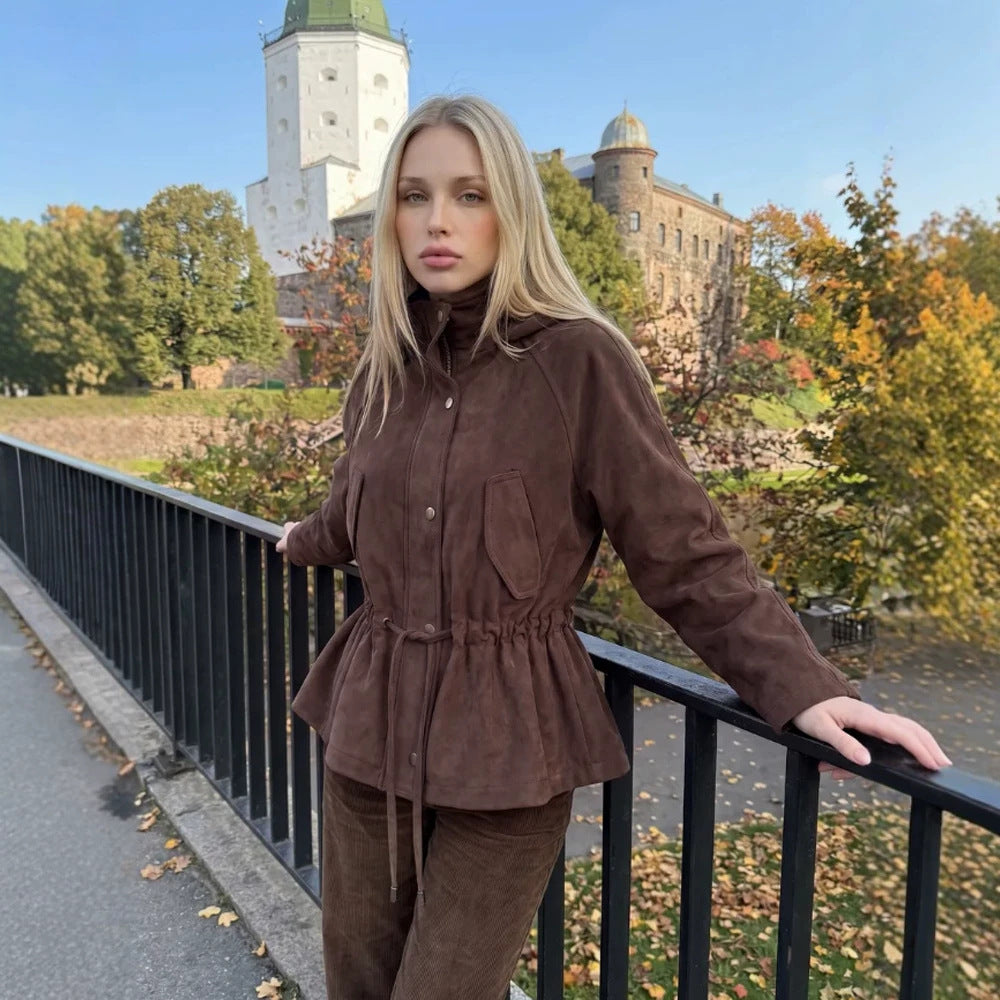 Damen Kurzjacke in Veloursleder‑Optik mit Kapuze und Taillenzug Nord Taschen