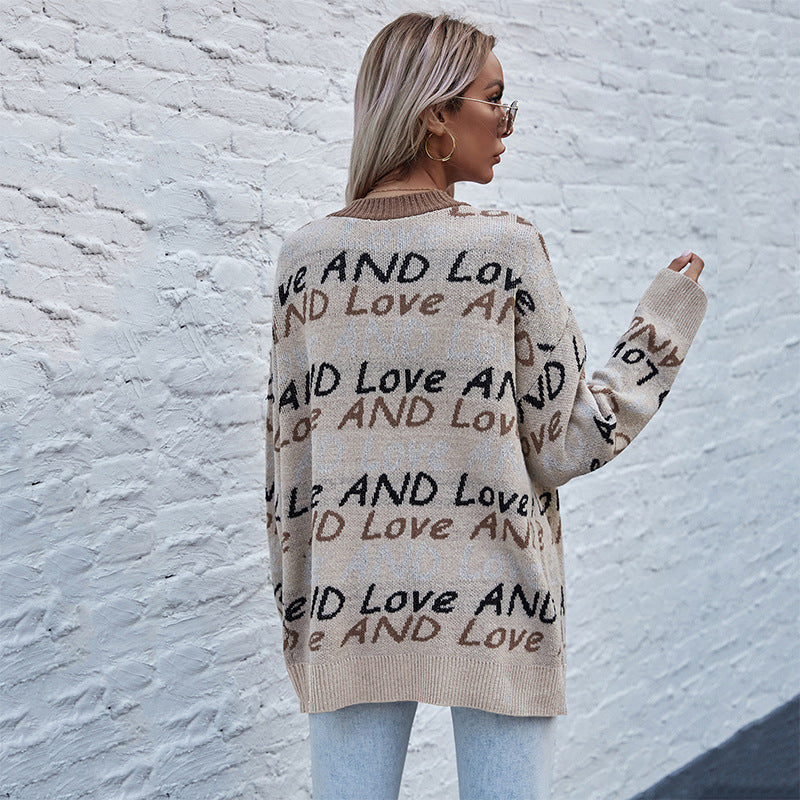 Damen Oversize-Strickcardigan mit Buchstabenjacquard, tiefem V‑Ausschnitt und Knopfleiste Nord Taschen