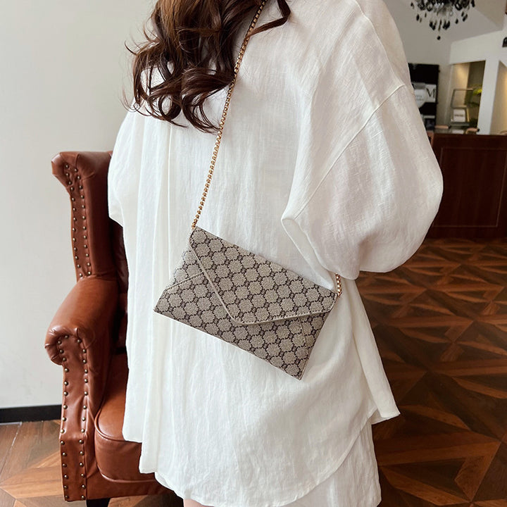 Damen elegante Clutch-Tasche mit strukturiertem Design Nord Taschen