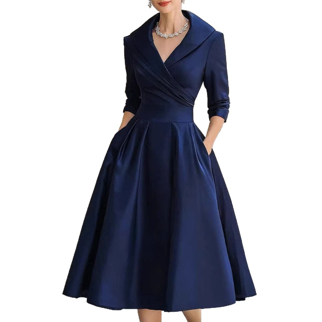 Damen Elegantes Satin-Midikleid mit Wickeloberteil, mittellangen Ärmeln und Eingrifftaschen Nord Taschen