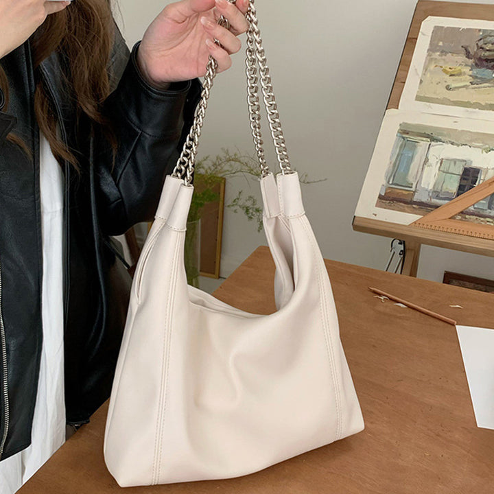 Damen Hobo-Tasche mit elegantem Kettenhenkel und modernem Design Nord Taschen
