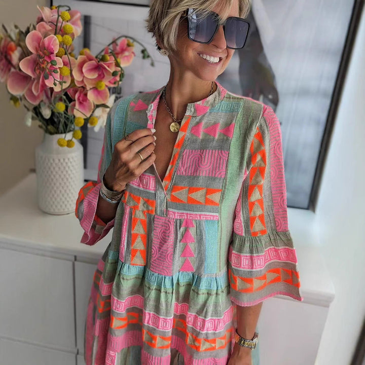Damen luftiges Boho-Kleid mit eingew Nord Taschenten Mustern und kurzen Ärmeln