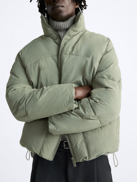Herren Kurz geschnittener Pufferblouson aus Daunenoptik mit hohem Stehkragen und Pattentaschen Nord Taschen