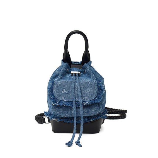 Damen Denim Rucksack mit verspielten Fransen und praktischen Trageoptionen Nord Taschen