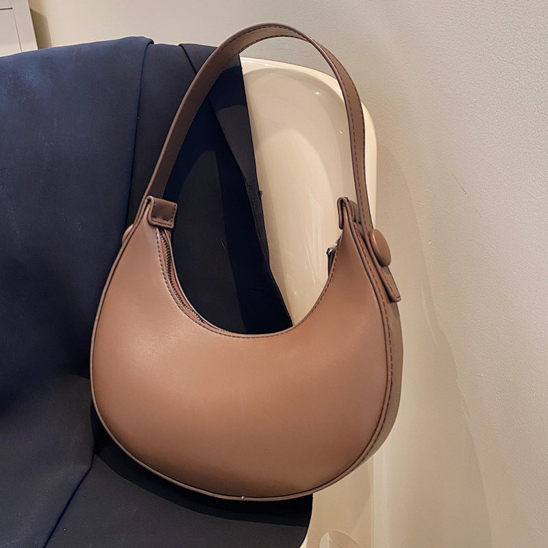 Damen Designertasche mit versetztem Schnitt Nord Taschen