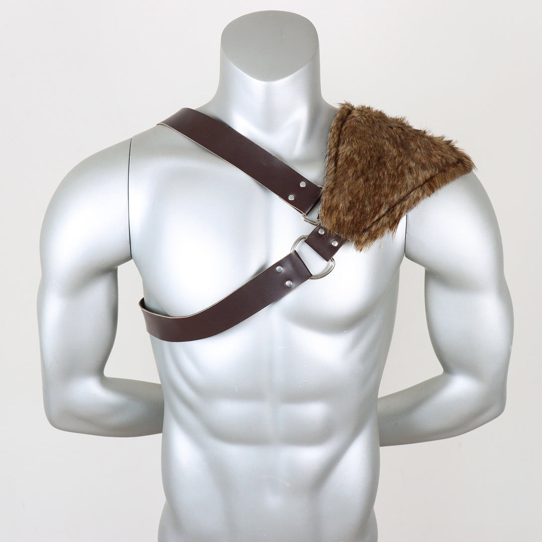 Herren Schulter-Harness mit abnehmbarem Kunstpelz-Schulterbesatz und verstellbaren Lederriemen Nord Taschen