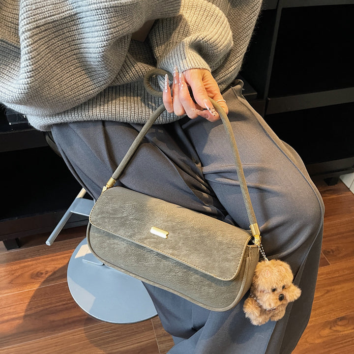 Damen elegante Umhängetasche mit charmantem Teddy-Anhänger Nord Taschen