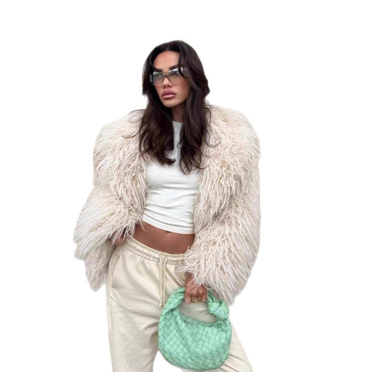 Damen Kurzjacke aus luxuriösem langfädigem Kunstpelz mit voluminösem Flor Nord Taschen