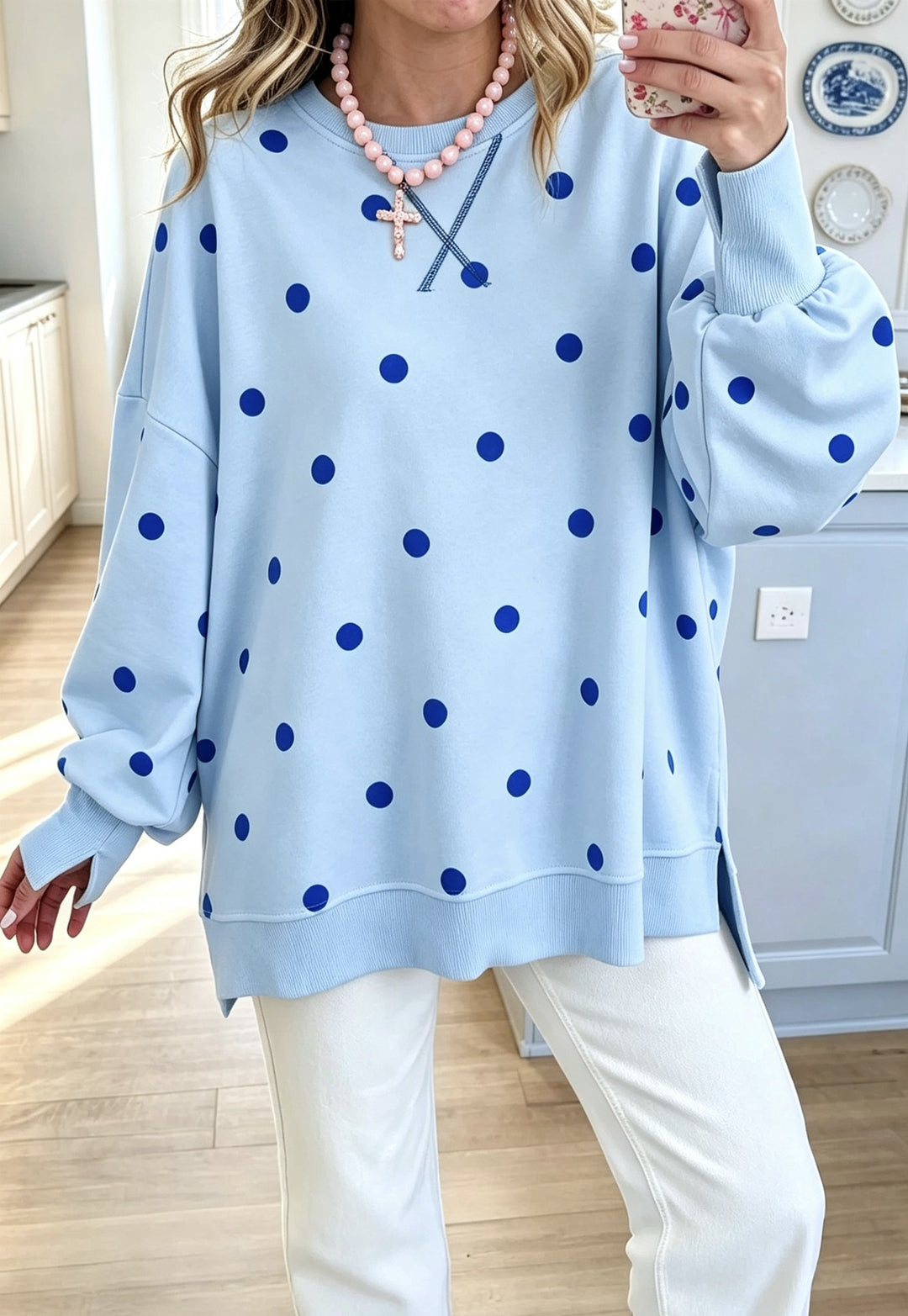 Damen Oversize-Sweatshirt mit Puffärmeln, Polka-Dots und Seitenschlitzen Nord Taschen