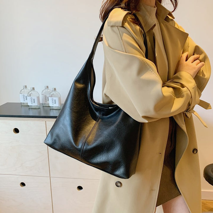 Damen geräumige Ledertasche mit weichem Griff Nord Taschen