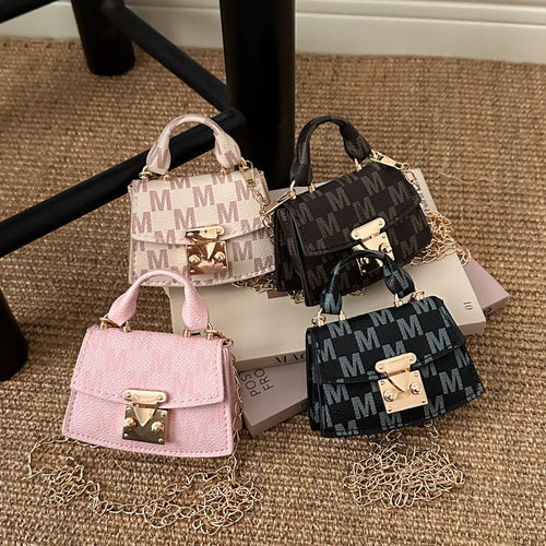 Damen Mini-Handtasche mit dekorativem Kettenriemen Nord Taschen