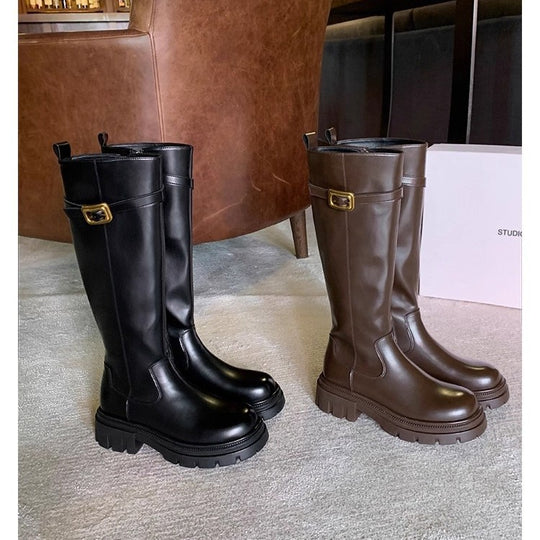 Damen Kniestiefel mit profilierter Lug‑Sohle und dekorativem Schnallenriemen Nord Taschen