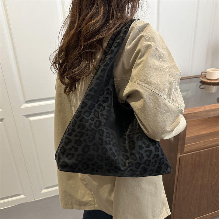 Damen modische Tote Bag mit auffälligem Trageriemen Nord Taschen