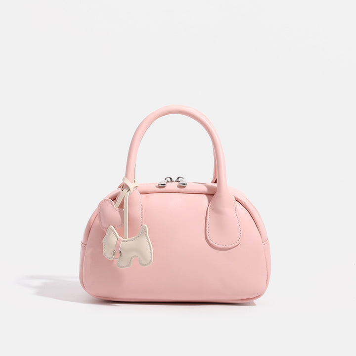 Damen Handtasche im modernen Retro-Stil mit süßem Anhänger Nord Taschen