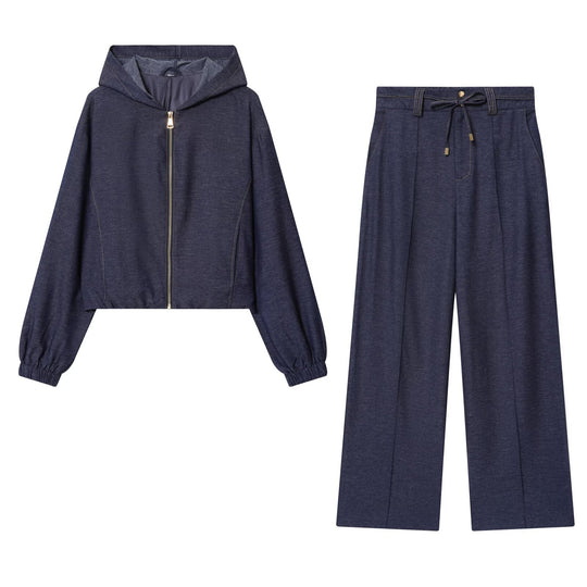 Damen Zweiteiler aus Denim‑Jersey Kapuzenjacke mit Reißverschluss und weiter Bundfaltenhose Nord Taschen