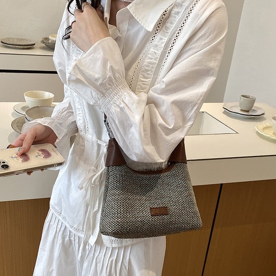 Damen Handtasche mit stilvollem Gewebe Nord Taschen