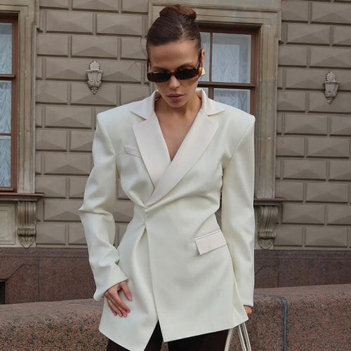 Damen Skulpturaler taillierter Blazer mit asymmetrischem Vorderteil und betonter Schulter Nord Taschen