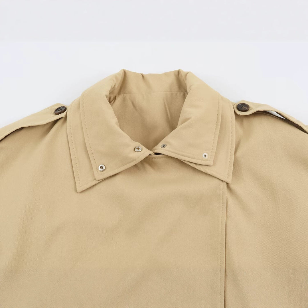 Damen Kurztrenchjacke im Oversize-Schnitt mit doppelter Knopfreihe und Schulterriegeln Nord Taschen