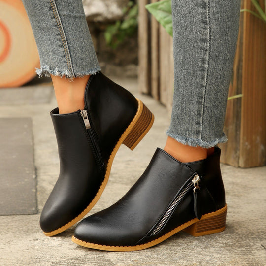 Damen Kurzschaftstiefelette mit seitlichem Reißverschluss und niedrigem Blockabsatz Nord Taschen