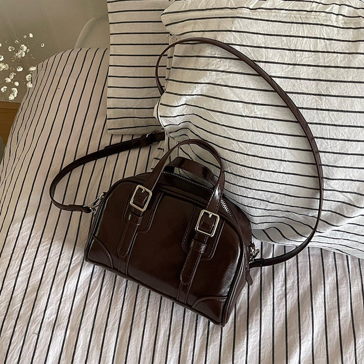 Damen elegante Handtasche mit strukturiertem Kunstleder und praktischen Fächern Nord Taschen