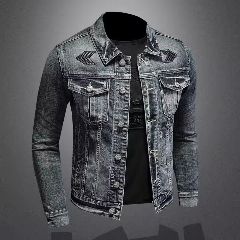 Herren Jeansjacke mit Used-Waschung, aufgesetzten Brusttaschen und dezenter Stickerei Nord Taschen