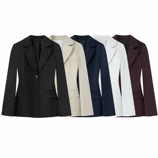 Damen 50+ taillierter Zweiknopf‑Blazer mit Reverskragen, Pattentaschen und Gehschlitz Nord Taschen