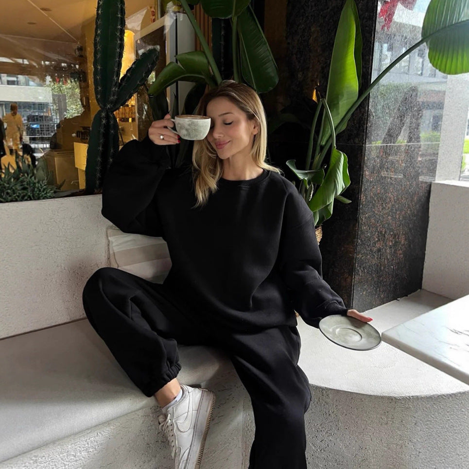Damen Oversize-Crewneck und High-Waist Tunnelzug-Jogginghose Set aus weichem French-Terry Nord Taschen