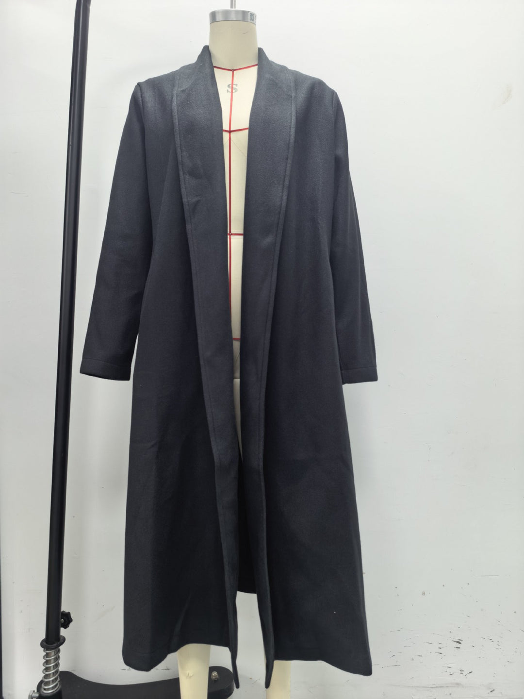 Damen eleganter langer Wollmix-Mantel mit offenem Fall und seitlichen Eingrifftaschen Nord Taschen