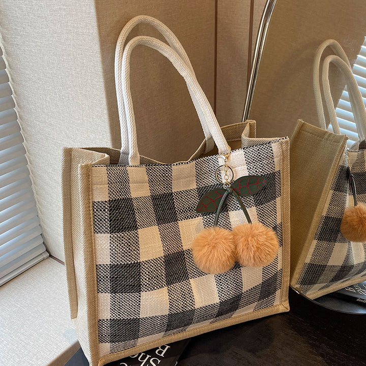 Damen Shopper-Tasche mit kariertem Design und verspielten Pompons Nord Taschen