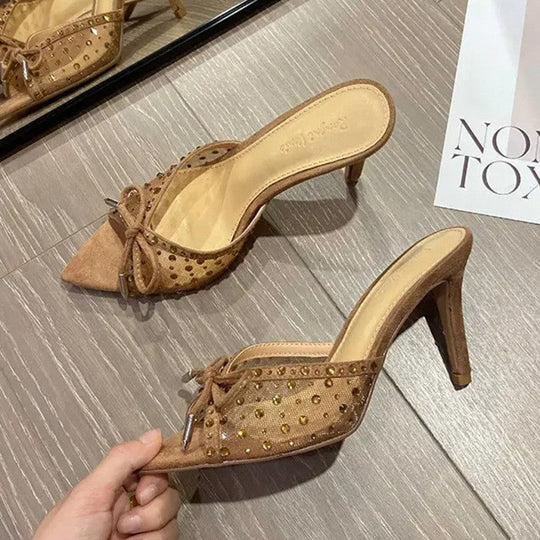 Damen elegante Mules mit zierlicher Schleifenverzierung und funkelnden Akzenten