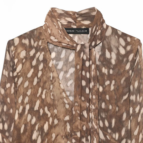 Damen Chiffon-Bluse mit Schluppe, V‑Ausschnitt und mehrlagigem Volantsaum Nord Taschen