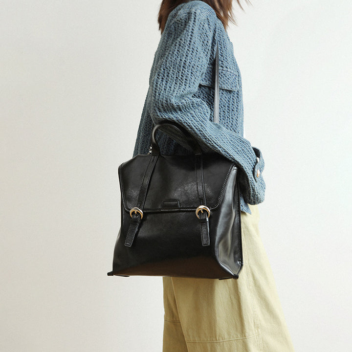 Damen Rucksacktasche aus glänzendem Kunstleder Nord Taschen
