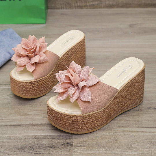 Damen Wedge-Sandalen mit floralen Applikationen und bequemem Fußbett Nord Taschen