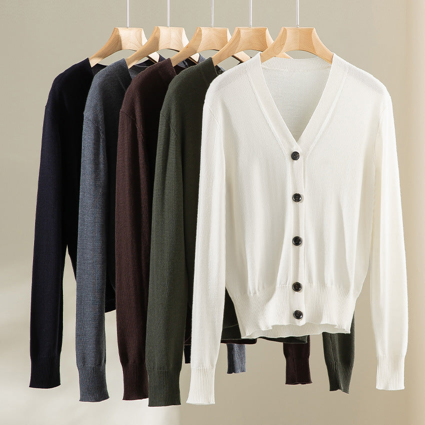 Damen Feiner V-Ausschnitt Cardigan mit Knopfleiste und geripptem Saum Nord Taschen
